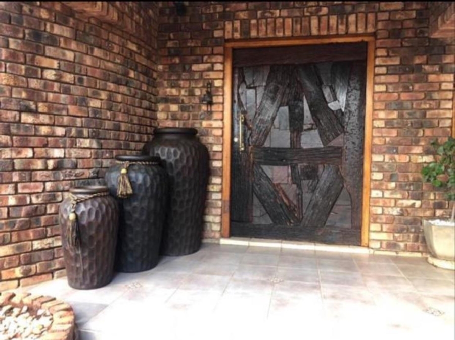 4 Bedroom Property for Sale in Royldene Northern Cape